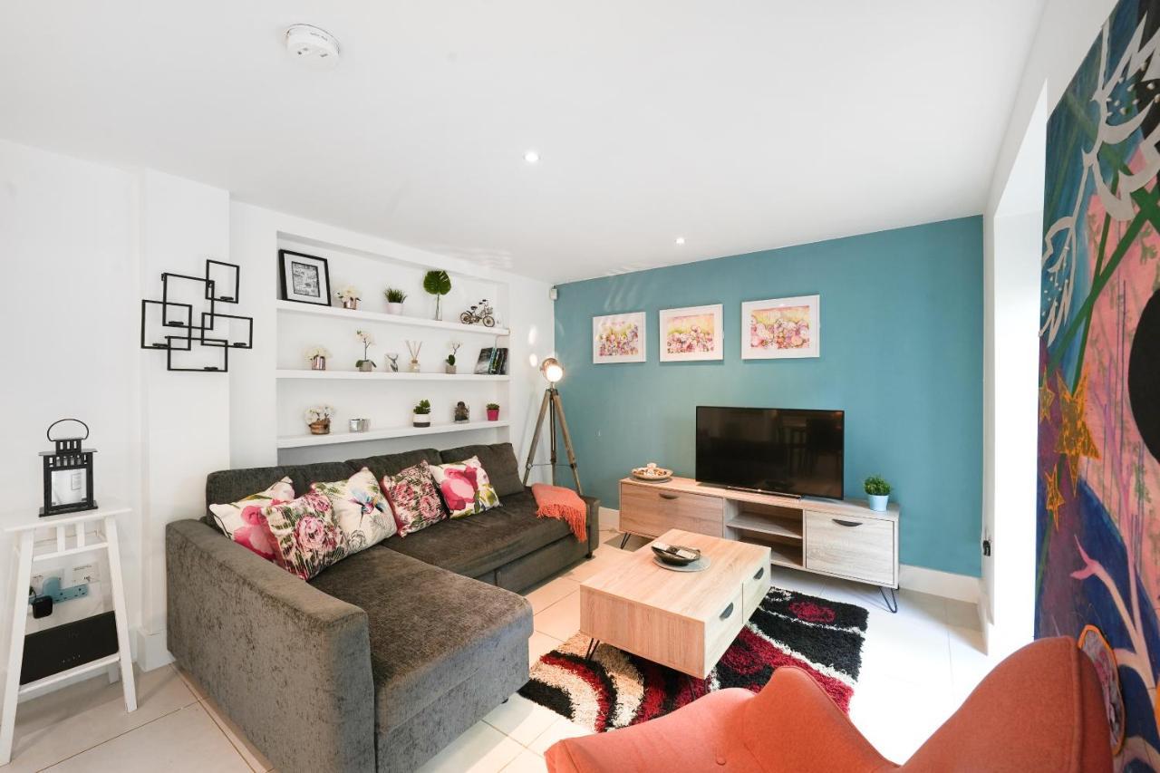 Spacious 2 Bedroom Apartment In Camden ลอนดอน ภายนอก รูปภาพ